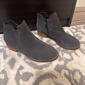 blondo dark gray liam suede waterproof boots